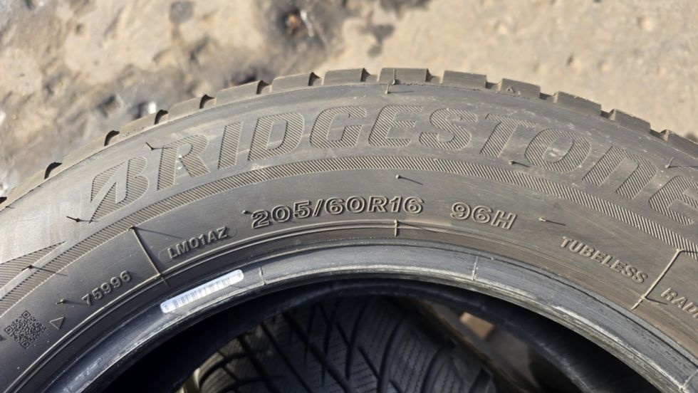 Zimní pneu 205/60/16 Bridgestone - 8