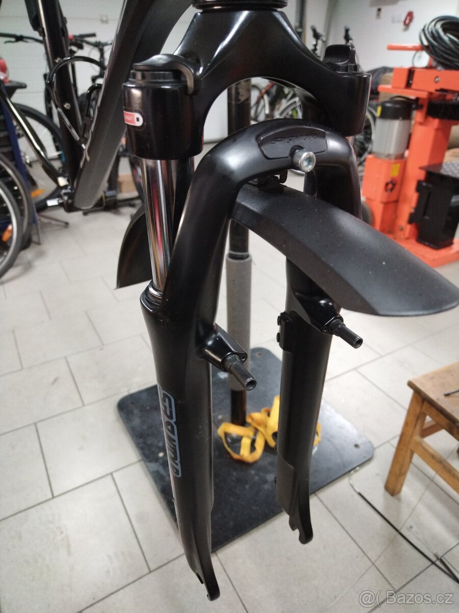 Pánské trekingové kolo Apache Arrow - 8