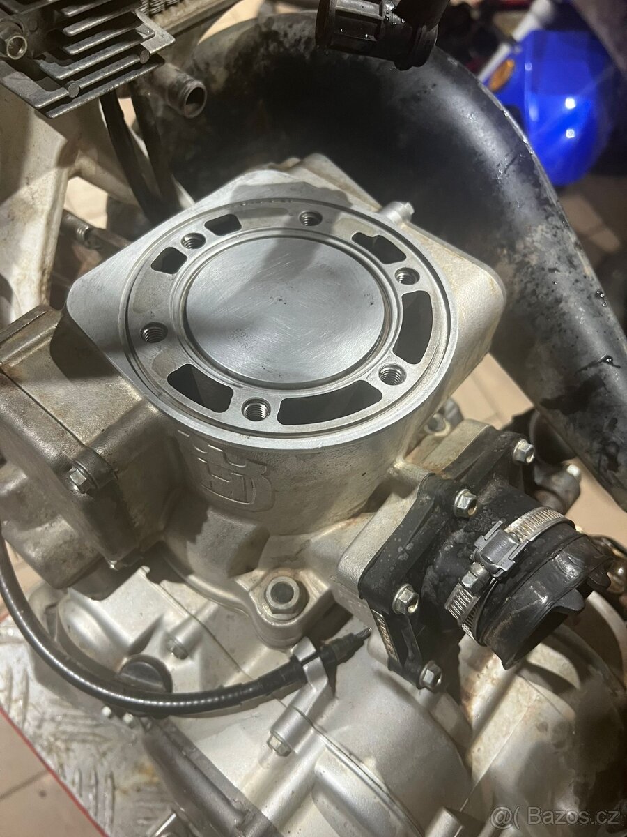 Husqvarna WR 300 - 8