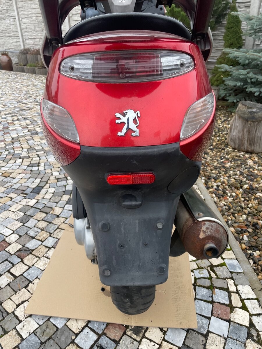 Peugeot Elystar 125 ccm rok 2004 - 8