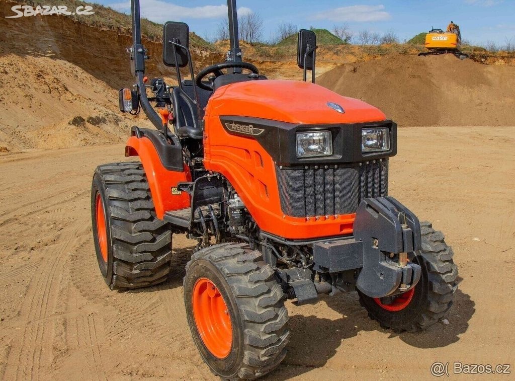 Malotraktor Avenger 26 4x4 - 8