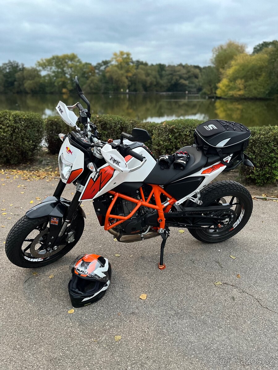 KTM Duke 690 - 8
