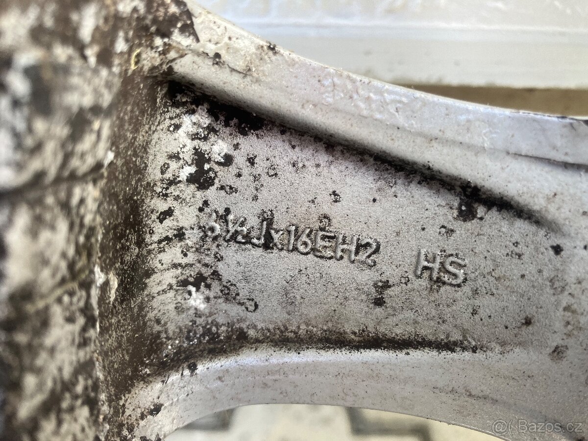 ALU kola BMW 5x120 R16 zimní pneu 195/55/16 sada - 8