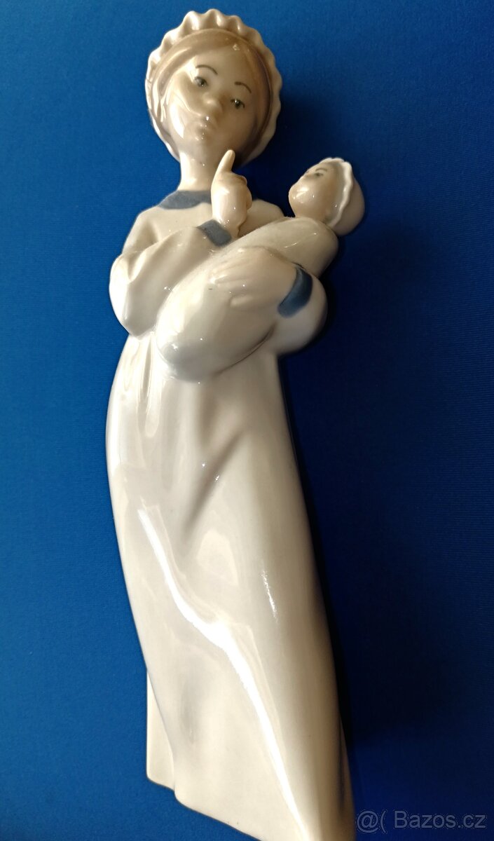 Porcelán figurka " Matka s dítětem" Španělsko- Rex Valenci - 8