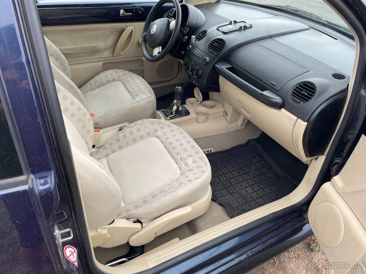Volkswagen NewBeetle 1.6i 74kW Rok 2000 Náhradní díly - 8
