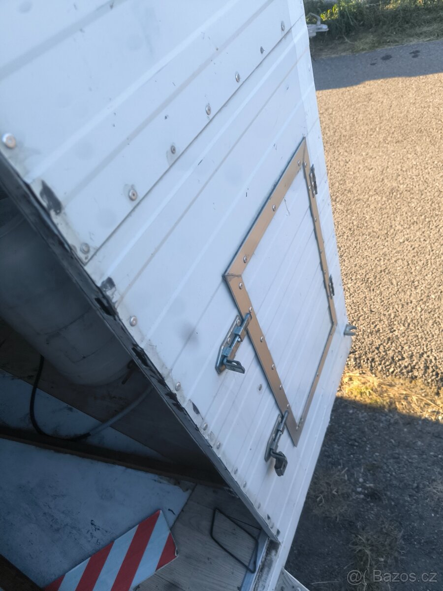 Pojízdný stánek - 8