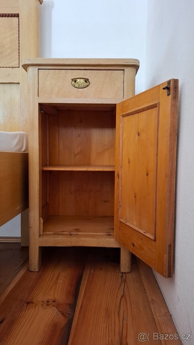 Starožitná ložnice komplet - 8