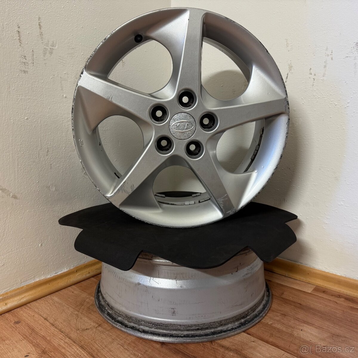 KIA CEED/HYUNDAI I30 5x114,3 R17 ET56 7Jx17 67,1mm - 8