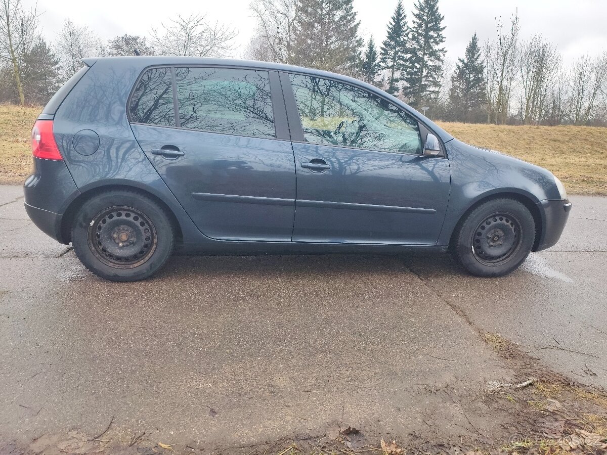 Volkswagen Golf 5 - 8