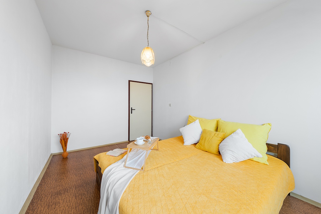 Pronájem bytu 2+KK, 42 m2 s výhledem a sklepem, Dobětice - 8