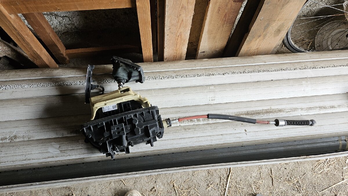 Audi A4 S4 B8 Náhradní díly - 8