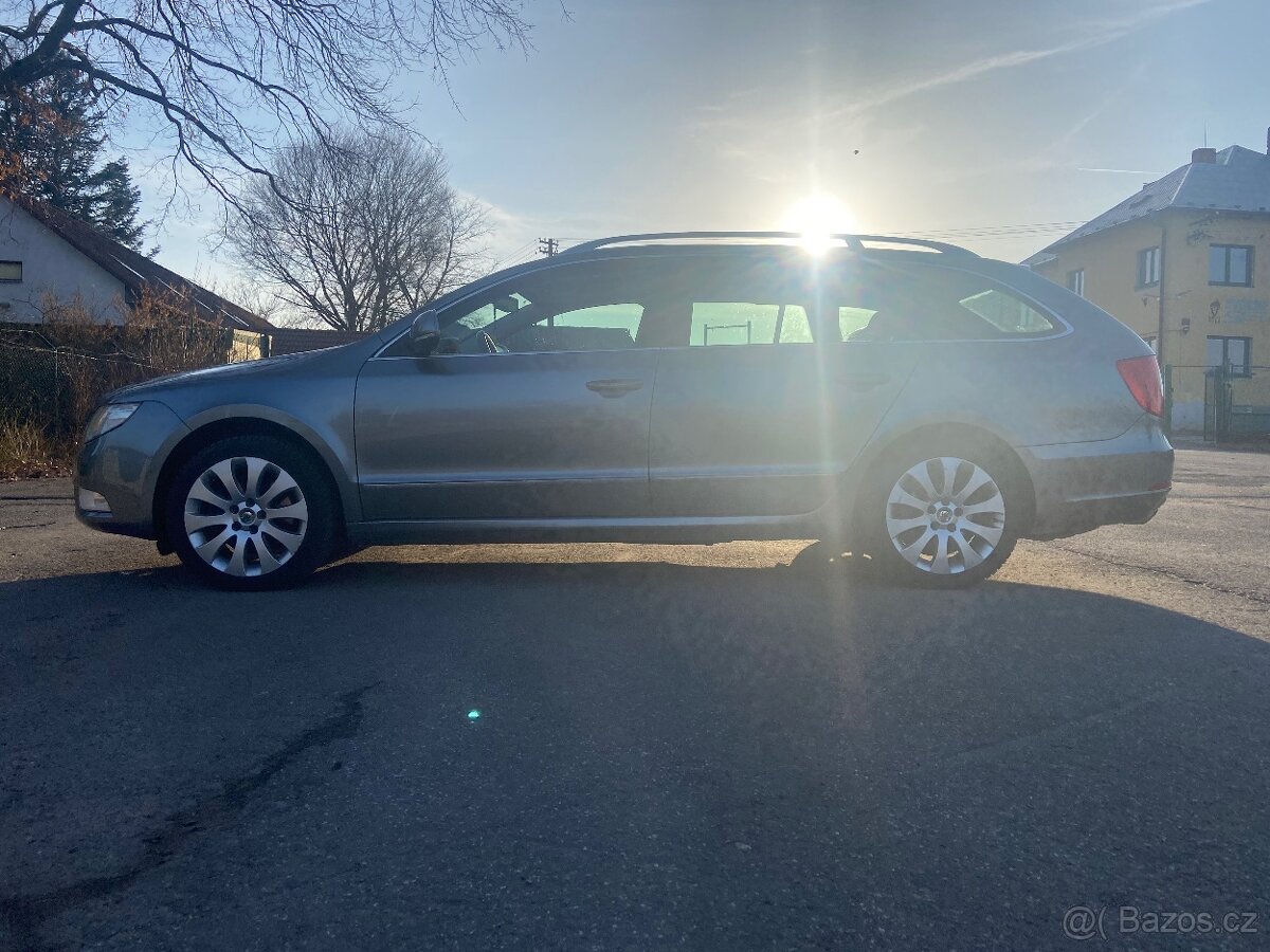 Škoda Superb II 2.0 tdi elegance combi 125 kw - 8