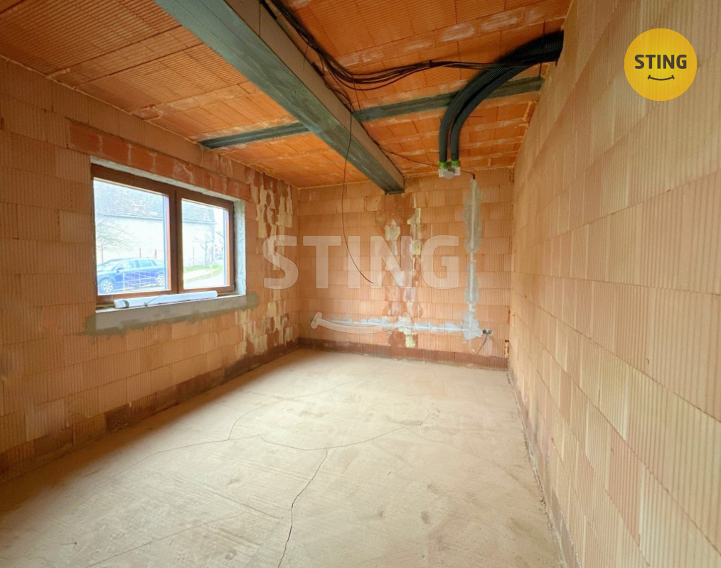 Prodej rozestavěné stavby rodinného domu 6+kk se zah, 131558 - 8