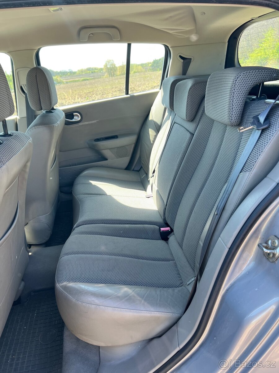 Renault Megane 2, 1.6i - 8