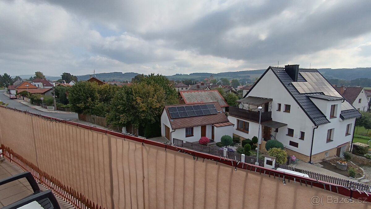 Byt 3+1 s balkonem a garáží ve Švihově - 8