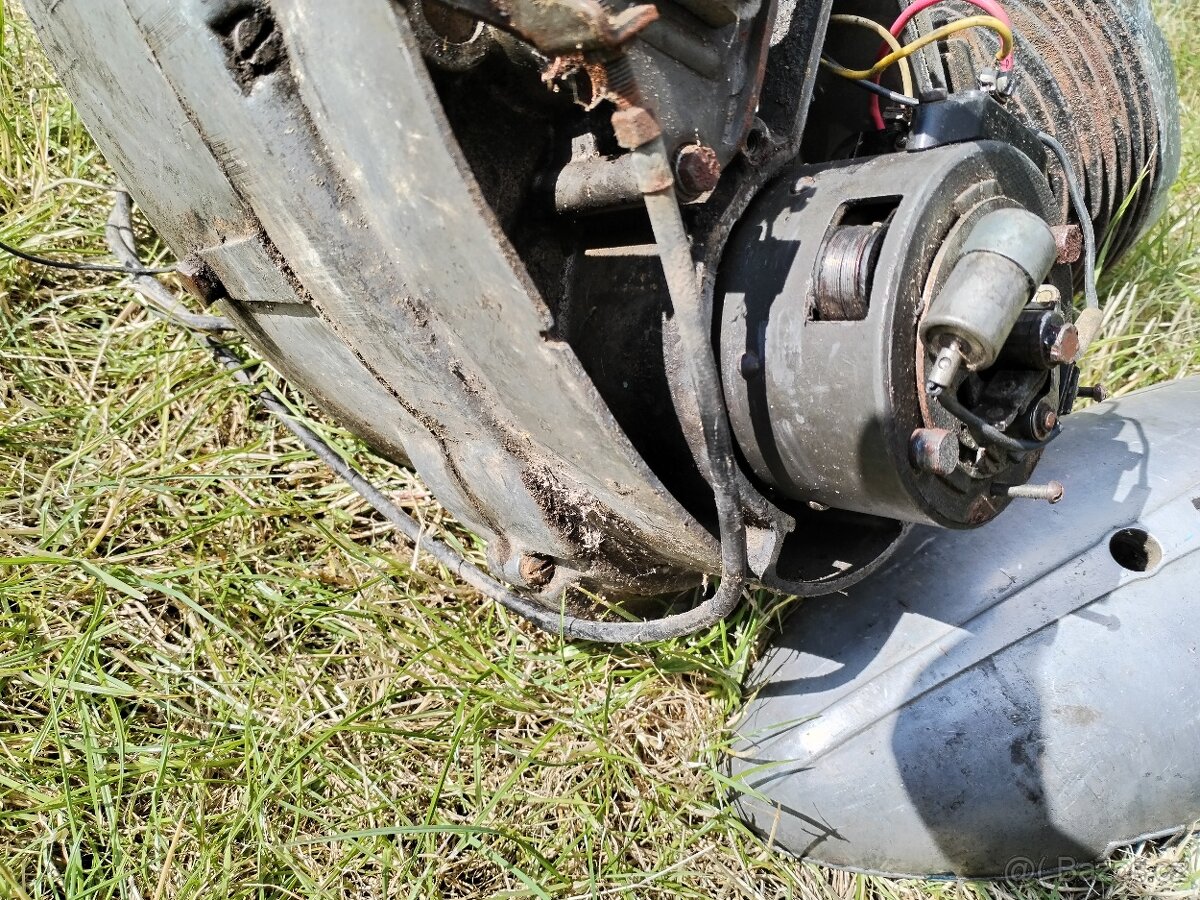 Motor Jawa 250/590 Sport a Californian - 8