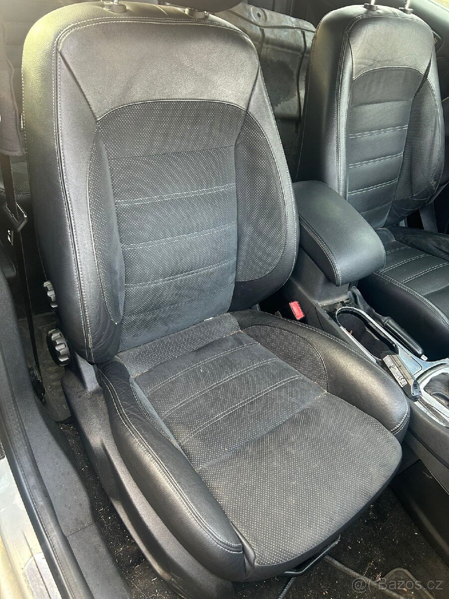 Mondeo MK4 Díly - 8