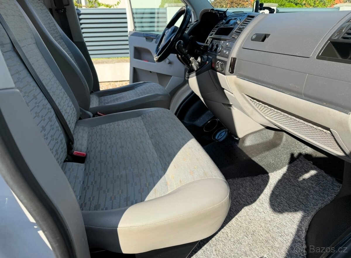Vw Caravelle 2.0 TDi 103Kw 9-míst long 2011, pěkný stav - 8