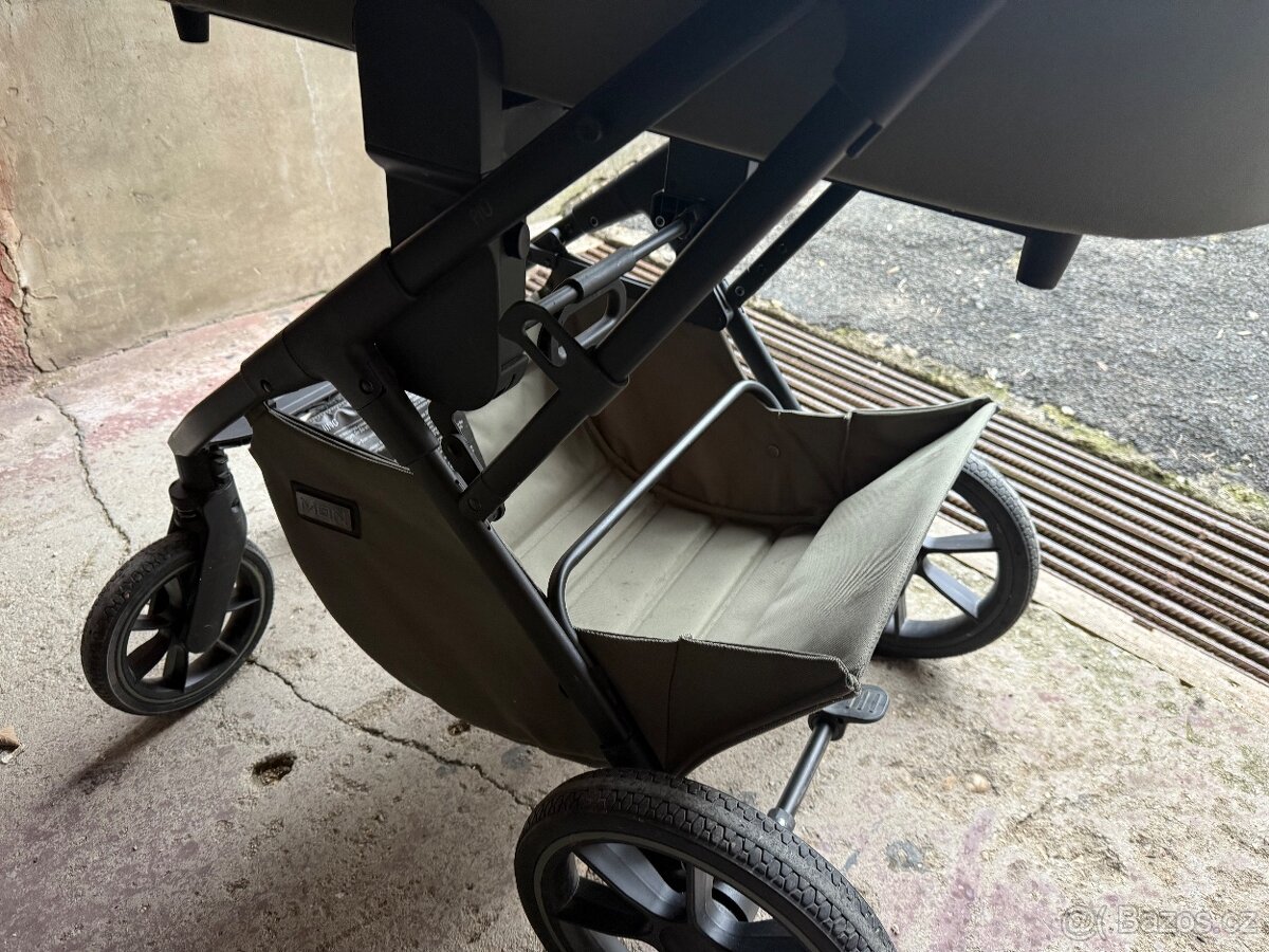 V ZÁRUCE dvojkombinace kočárek Moon PIÚ + vajíčko cybex - 8