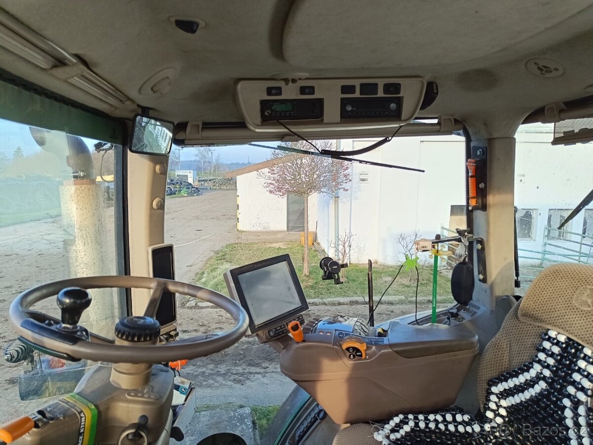 John Deere 7250R e23 - 8