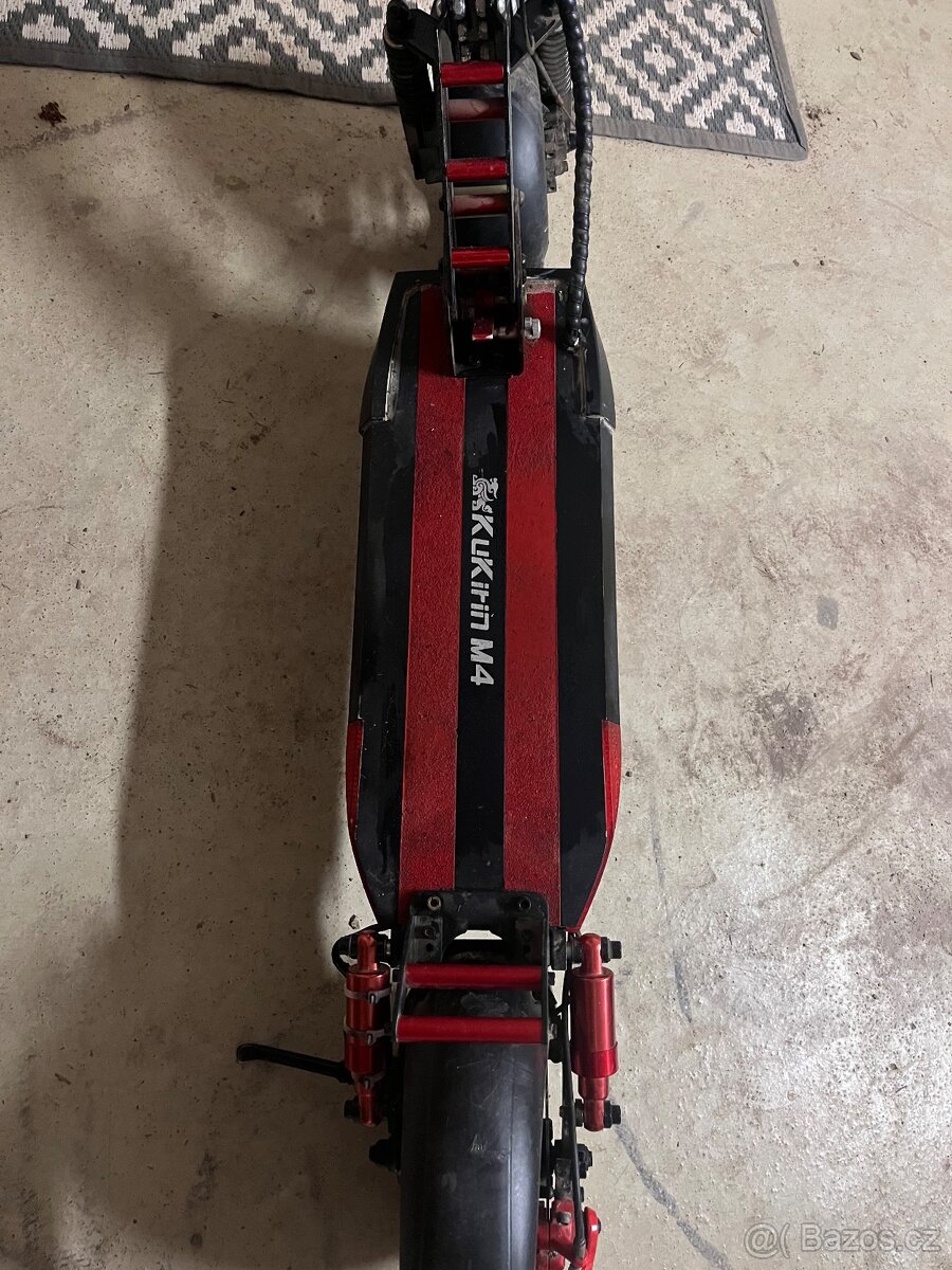 Elektrokoloběžka Kugoo Kukirin M4 - 8