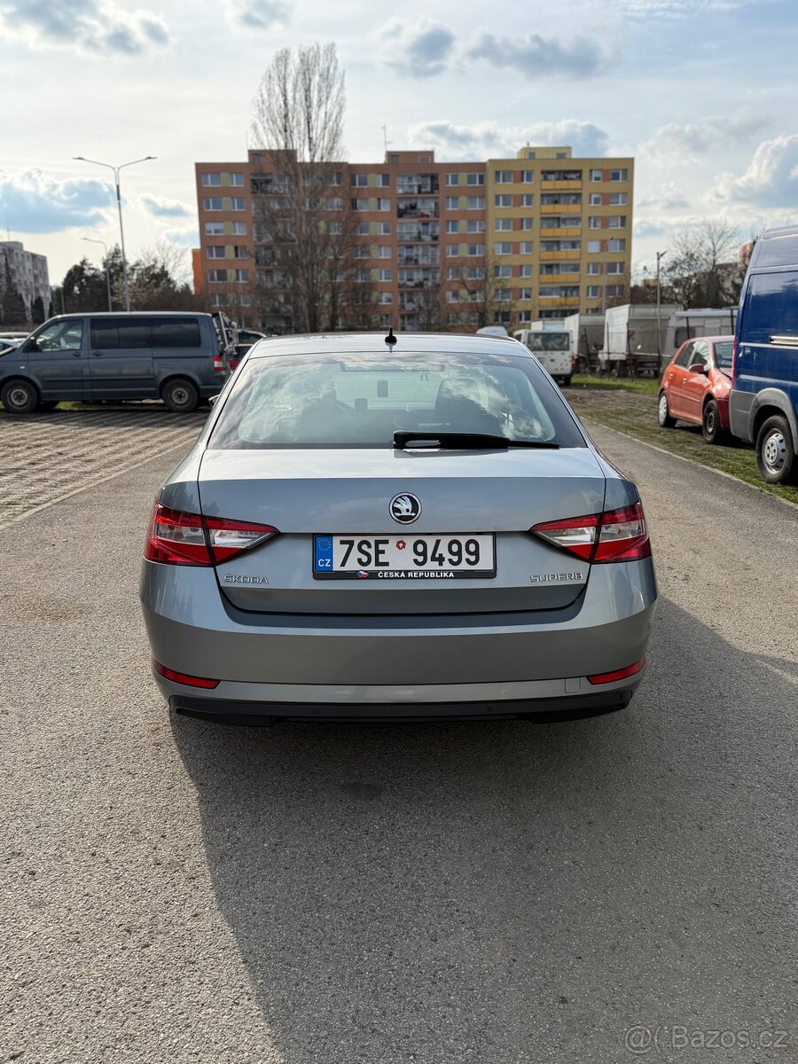 Škoda Superb 2.0tdi automat - 8