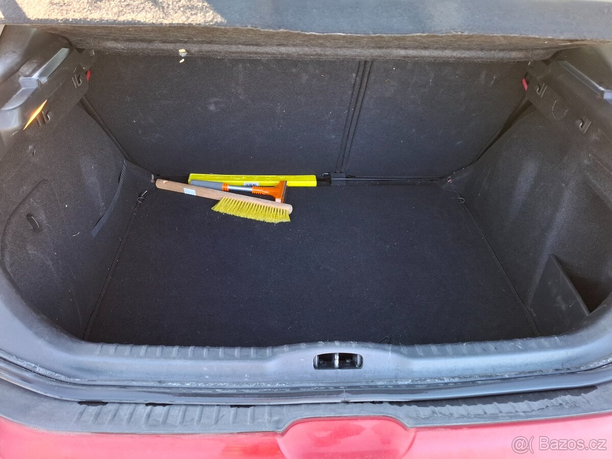 Peugeot 308 1.4 16v 72kw Klima Model 2012 Nová Stk-. - 8