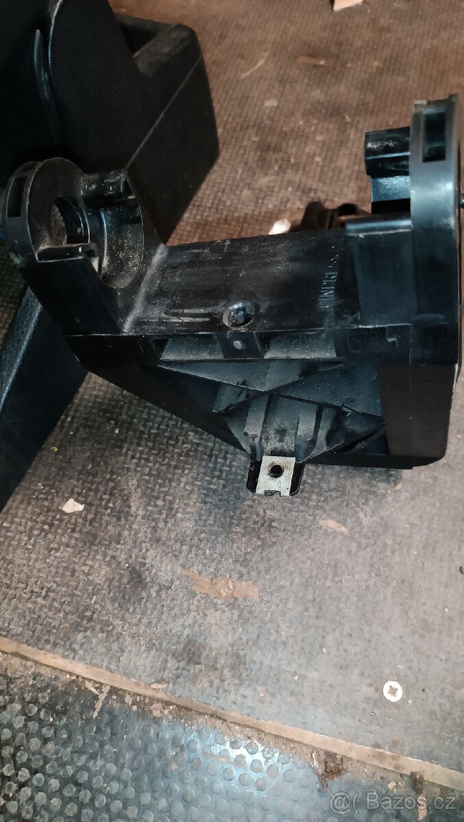 Středový tunel s loketní opěrkou z bmw e36 sedan - 8