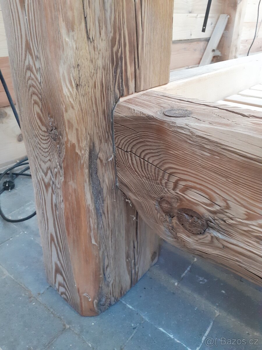 Postel masiv staré trámy - 8