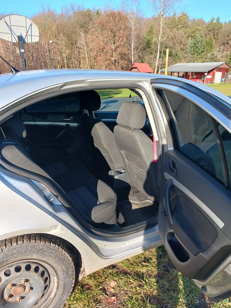 Škoda Octavia II 1.9 TDI 77kW - 8