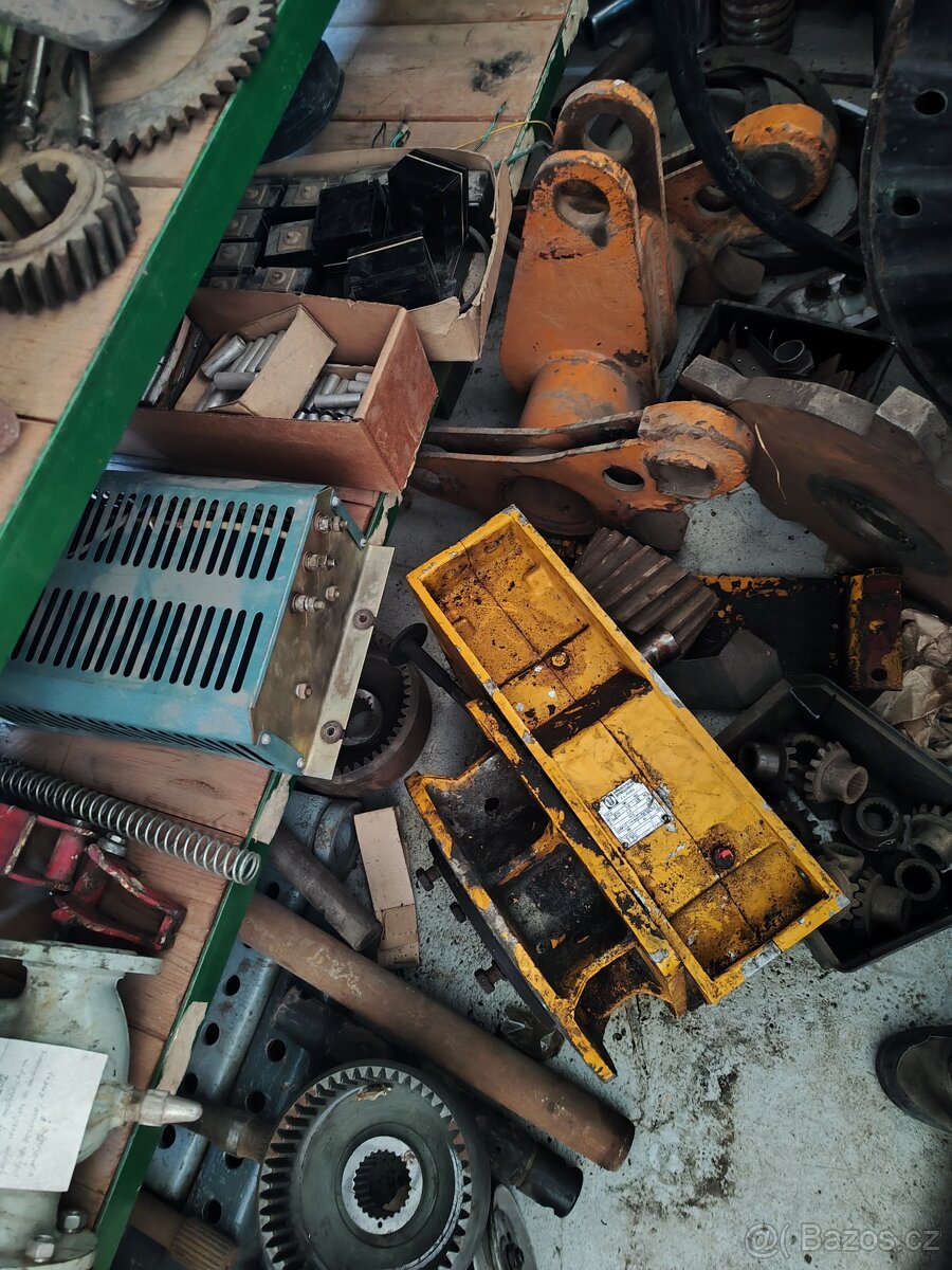 Rôzne Náhradné diely - 8