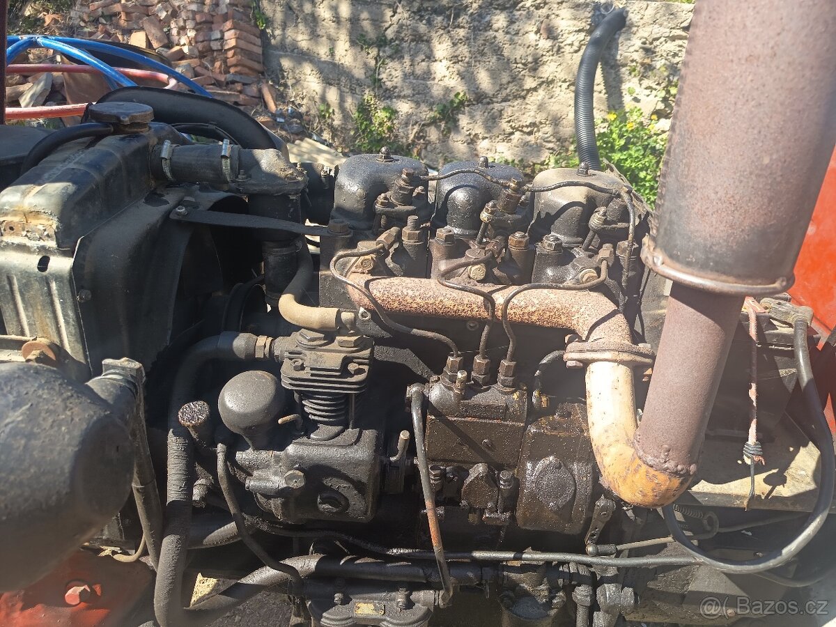 Prodám traktor Zetor 3011 - 8