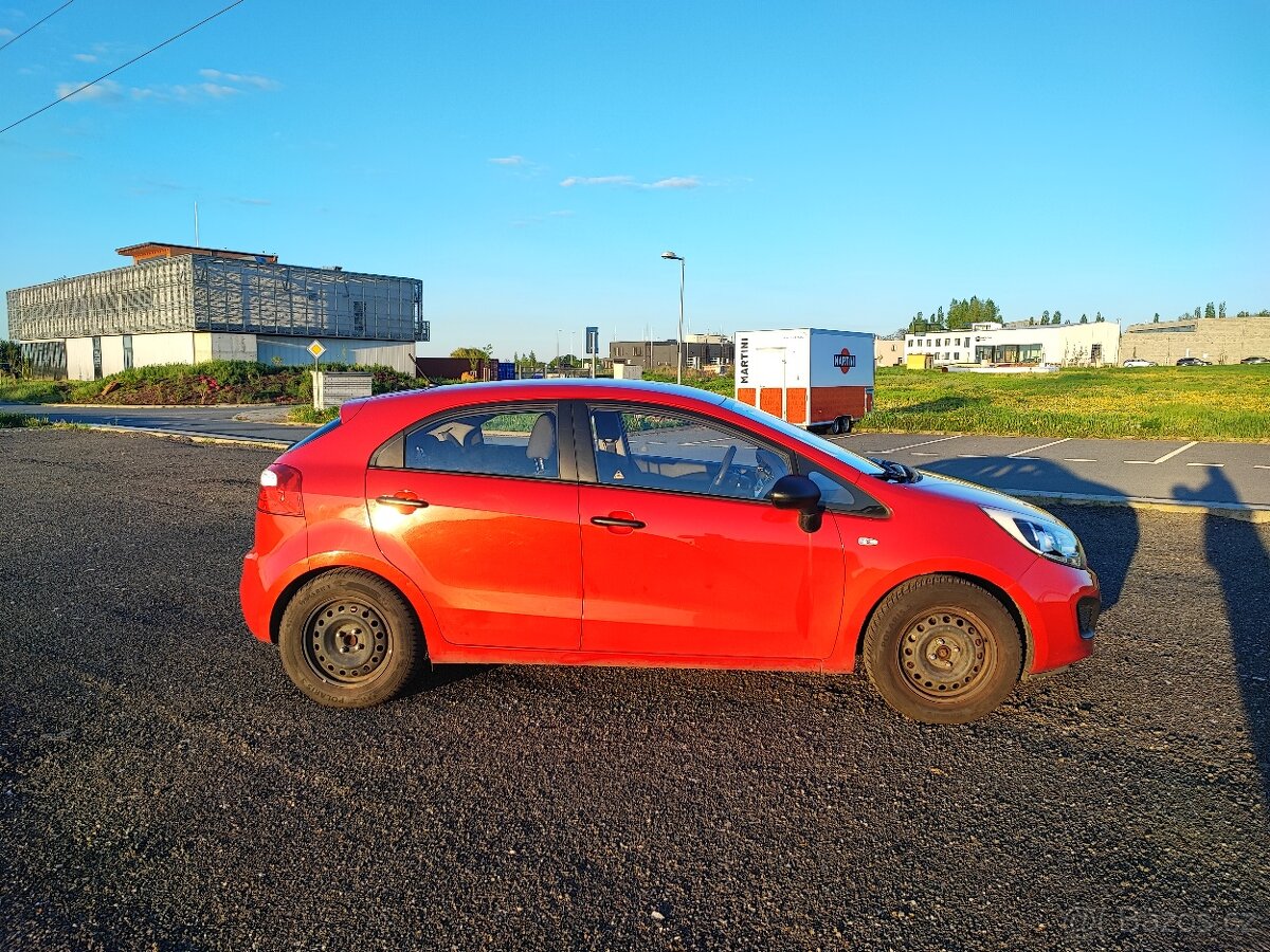 Kia Rio 2012 1.4 benzín 80 kW - 8