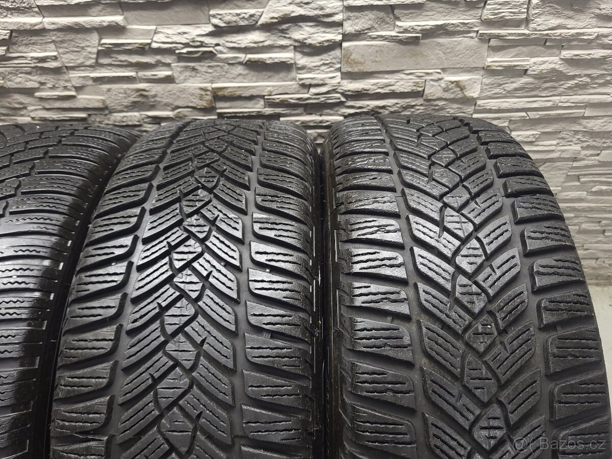 17" Originál VW Gavia 5x112 zimni pneu 5-7mm - 8