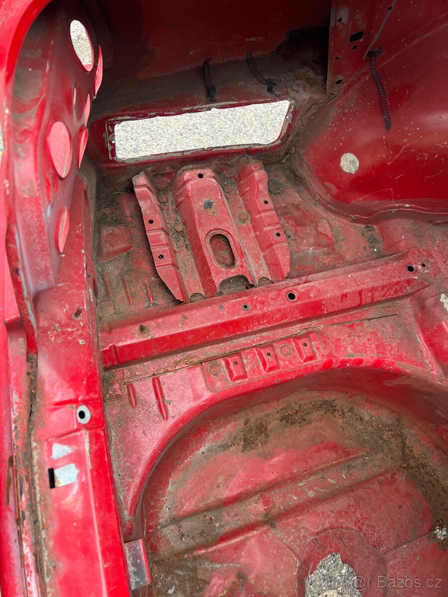 BMW E36 Coupe karoserie - 8