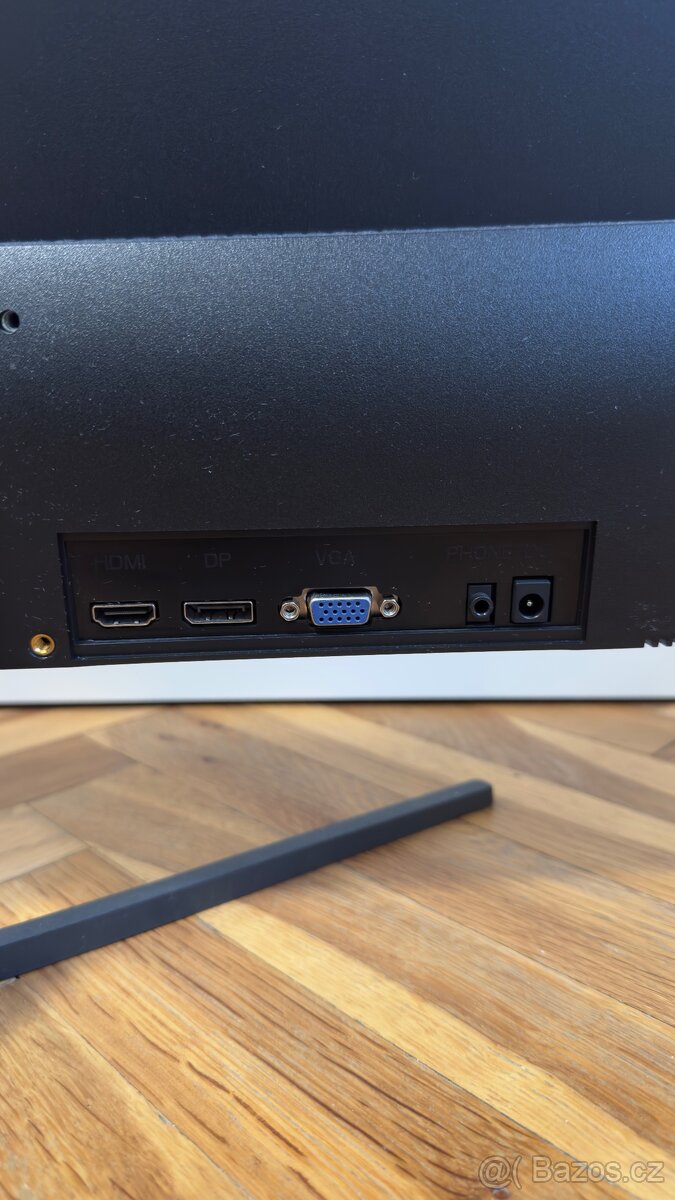 Hal3000, monitor Thomson M24FE52201 - 8