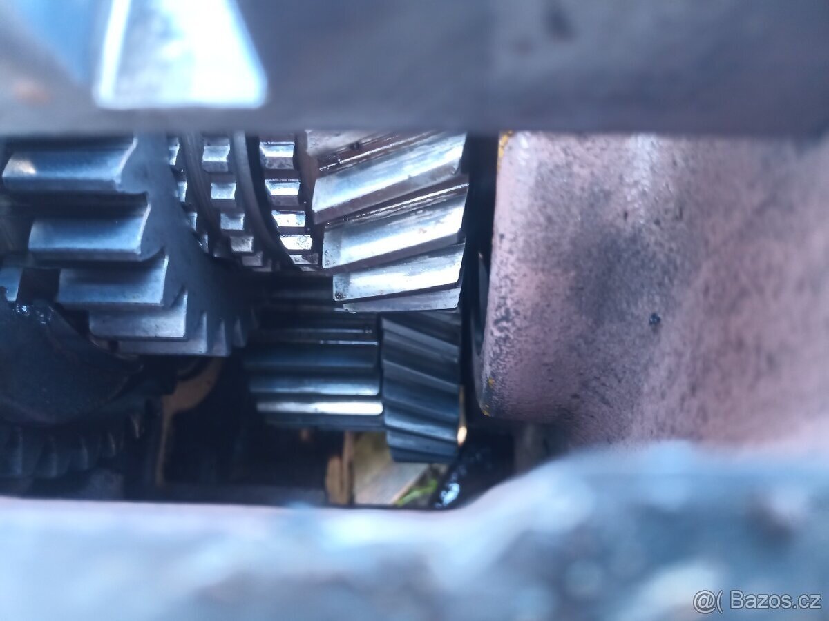 Převodovka a rozvodovka Zetor 7245 - 8