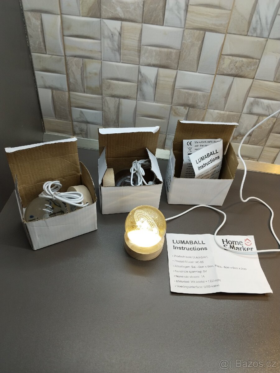 Lampička s křišťálové koule - 8