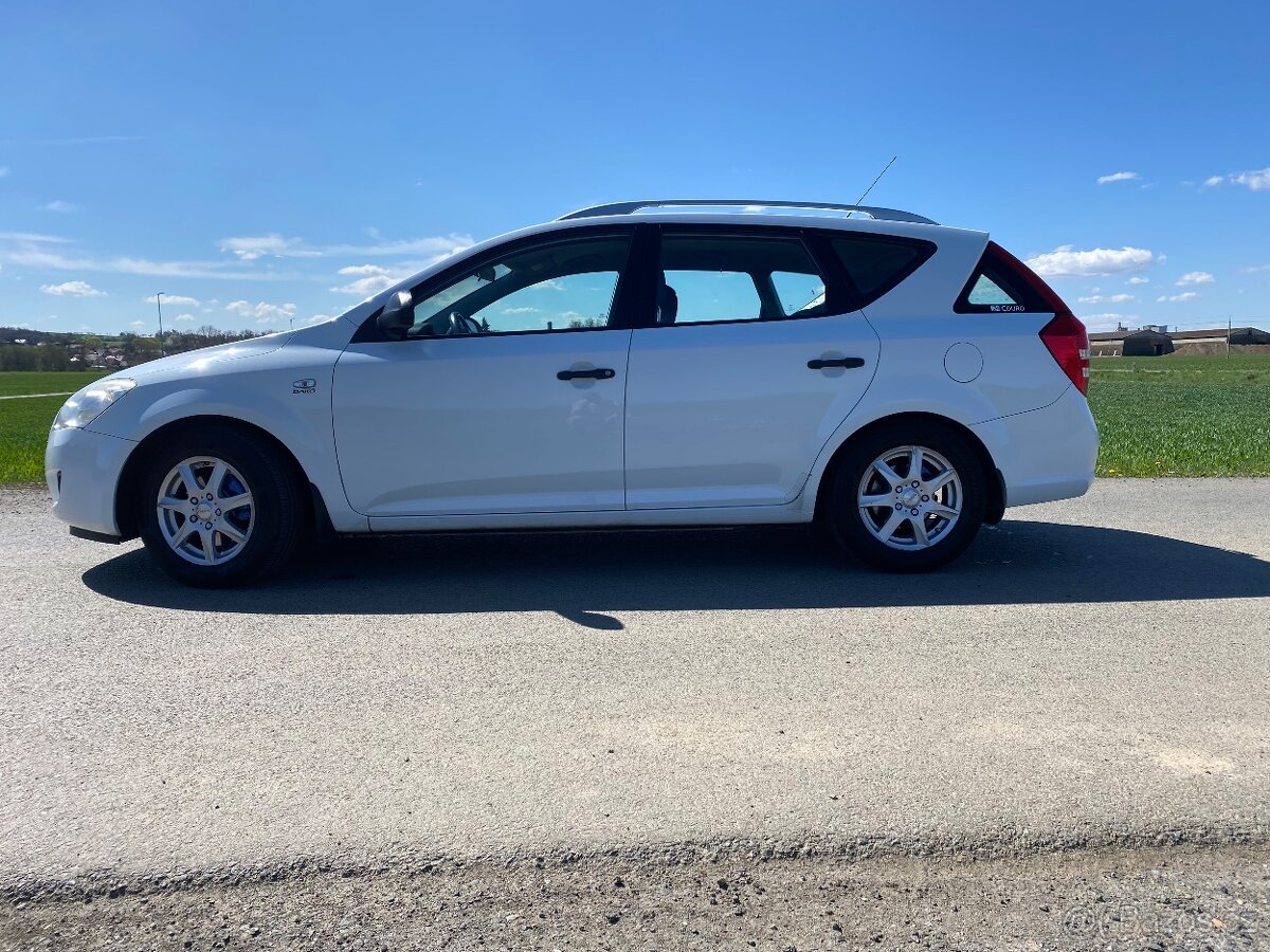 Kia ceed 1,4 combi 2009 - 8