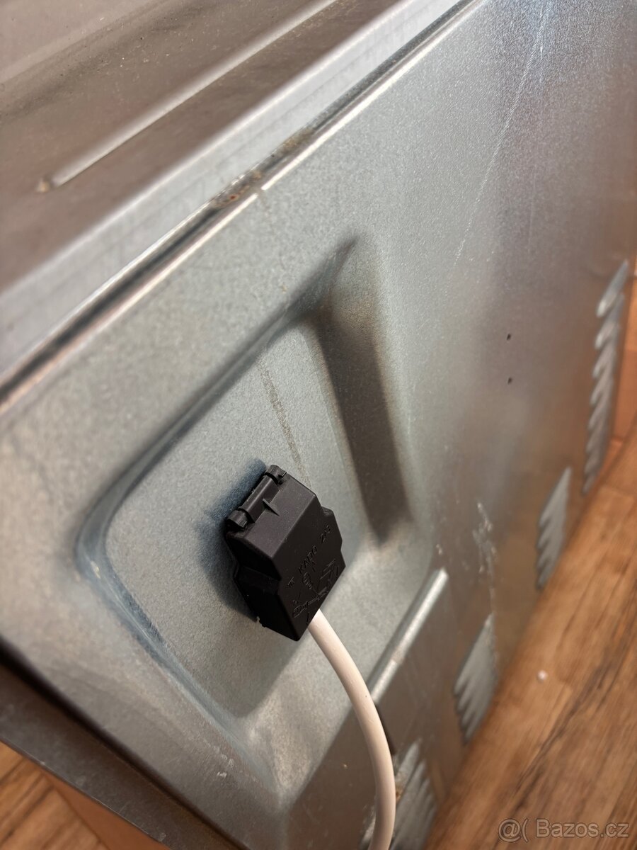 Vestavěná trouba AMICA EBP 7552 - 8