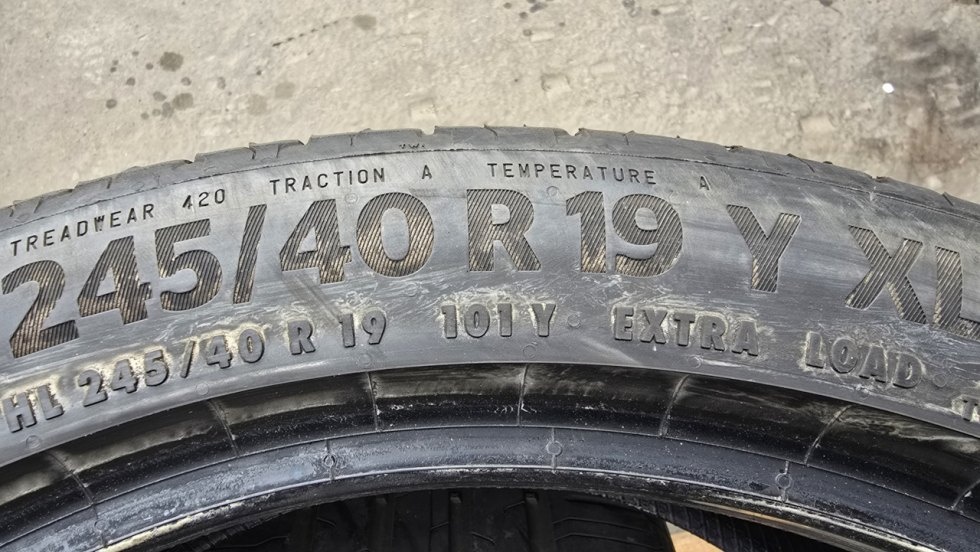 Letní pneu 245/40/19 Continental - 8