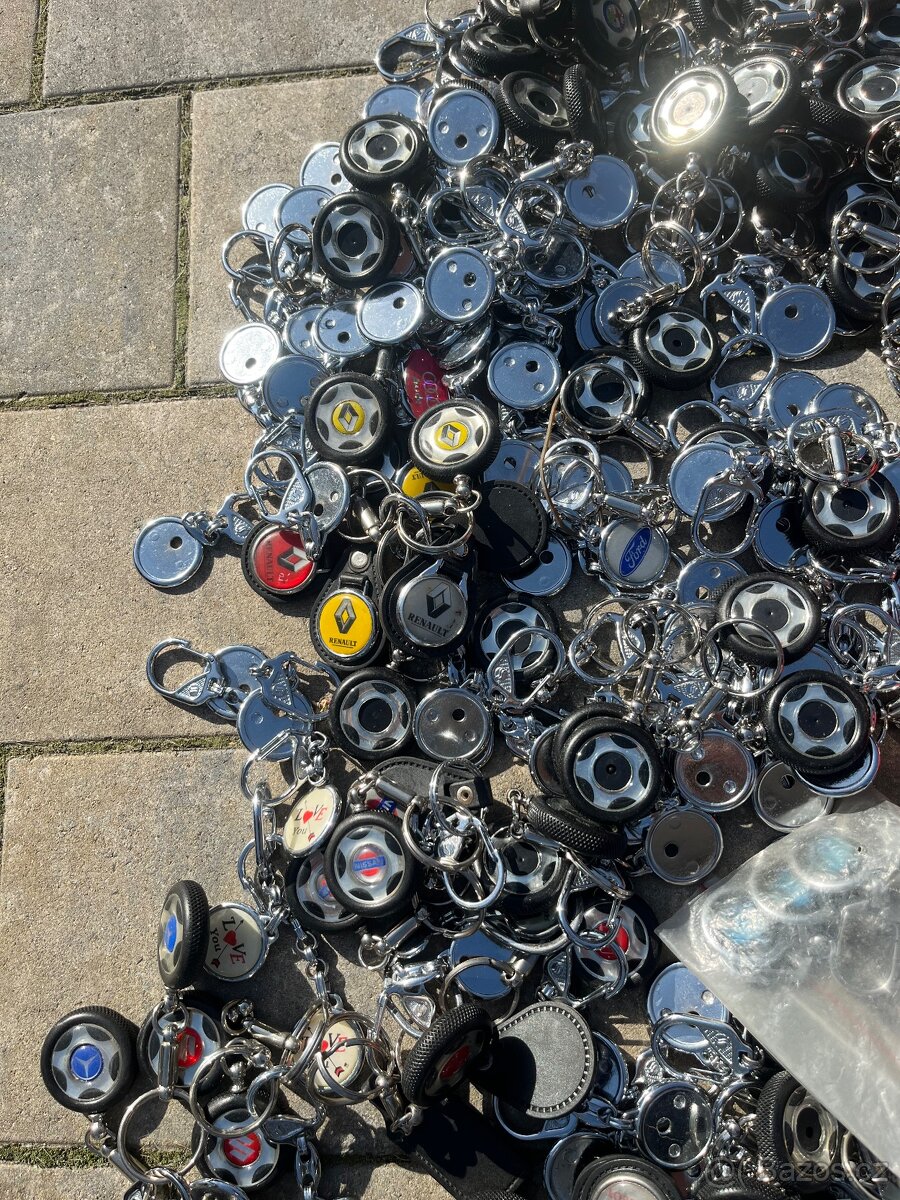 Klíčenky, samolepky - 8