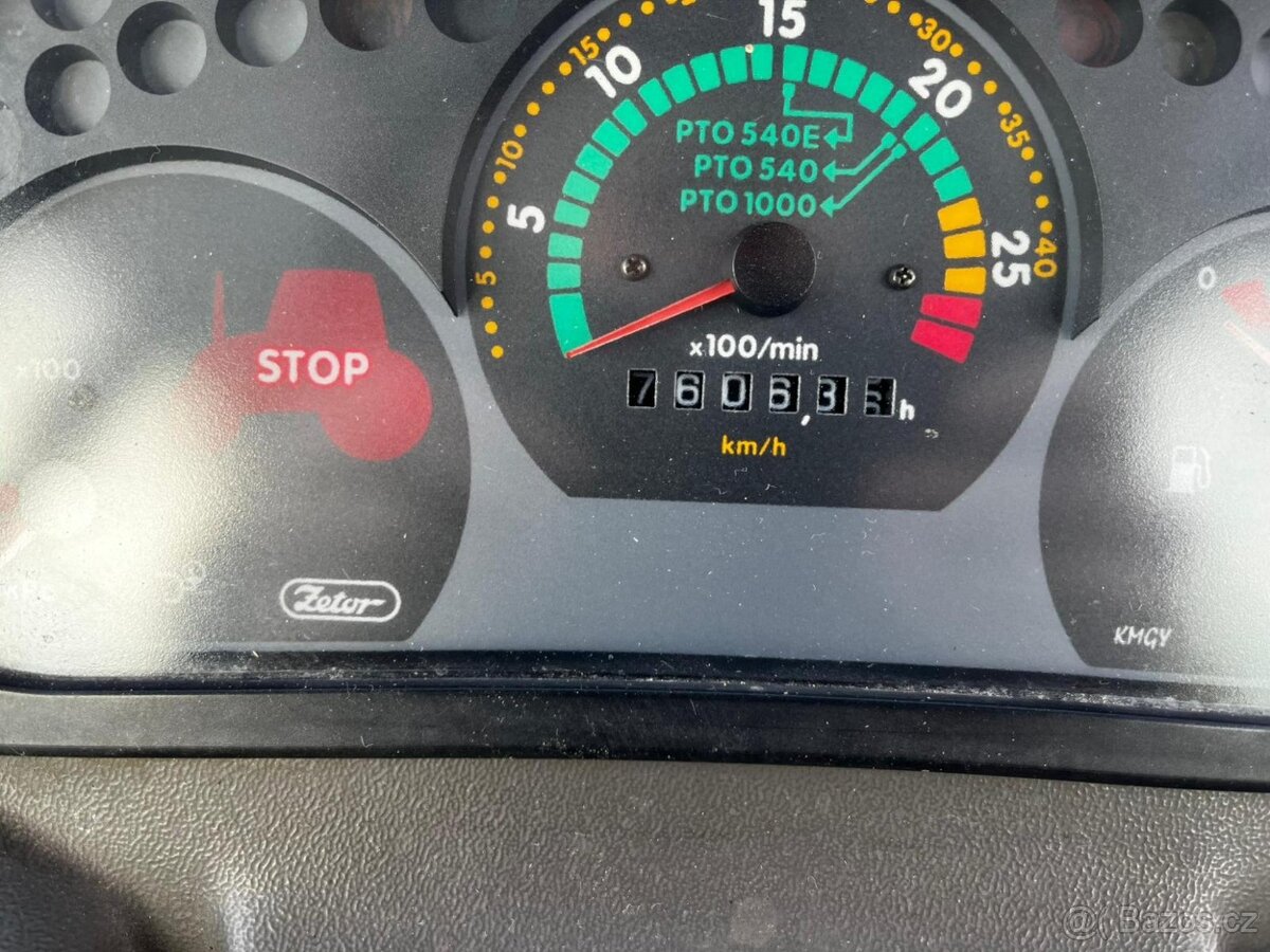 Zemědělský kolový traktor ZETOR Proxima Plus 8541 - 8