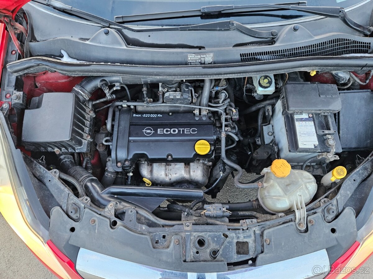 Opel Corsa D 1.4 benzín - 8