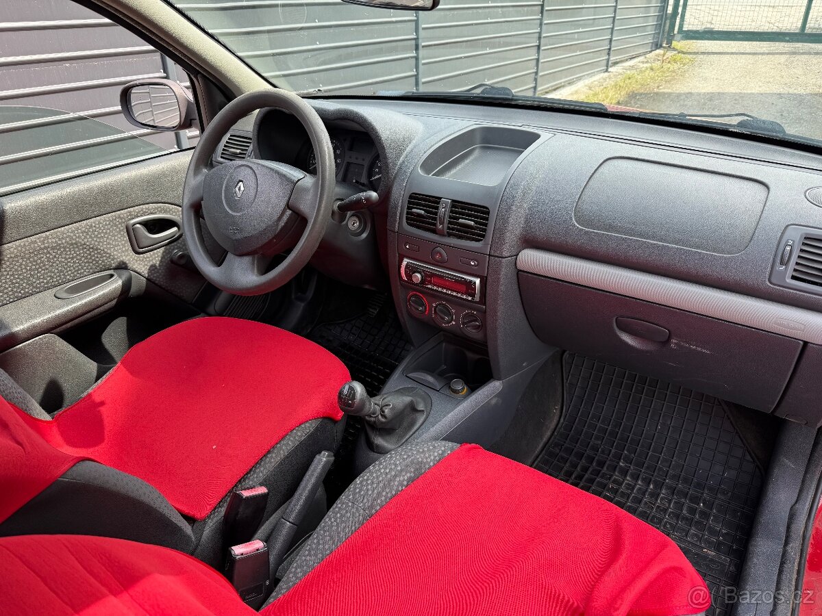 Renault clio 1.2 - 8