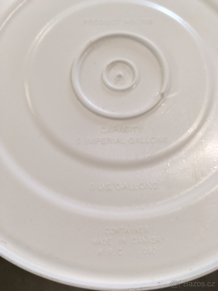 Kbeliky s vikem 20-22L HDPE - 8