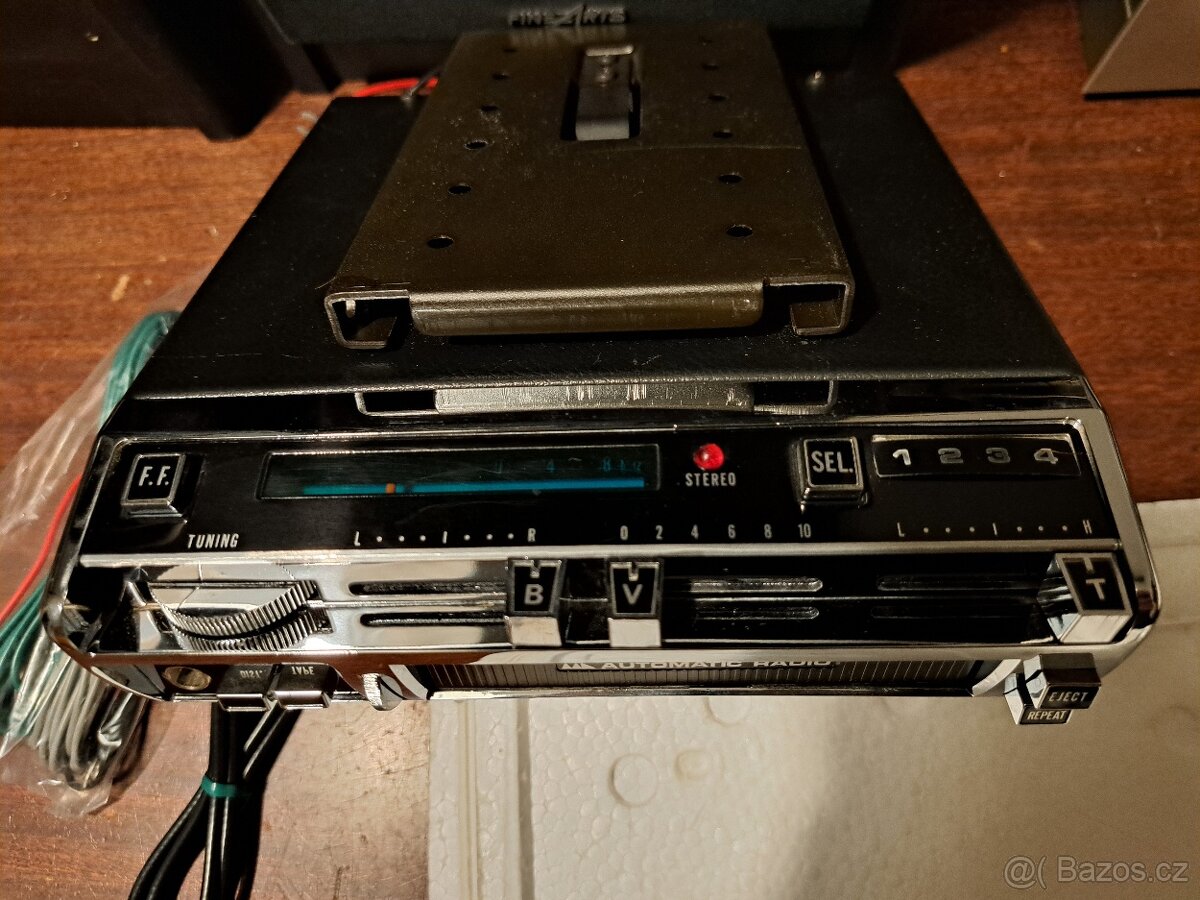 Stereo autorádio + 8 track player do ameriky - ÚPLNĚ NOVÉ - 8