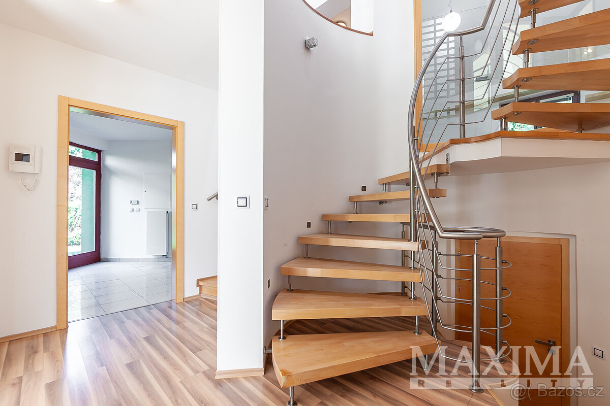 Dům 5+kk o ploše 232 m2 - Klecany, Klecany - 8