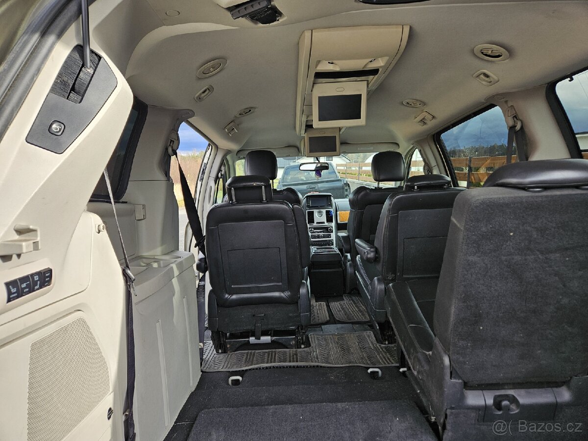 Chrysler Grand Voyager - 8