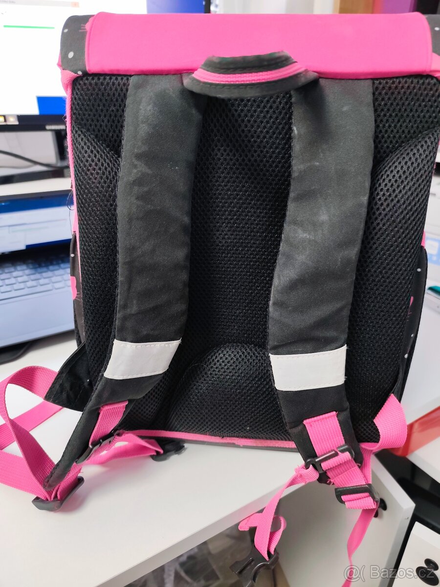 Aktovka do školy pro první stupeň Berlitz - 8